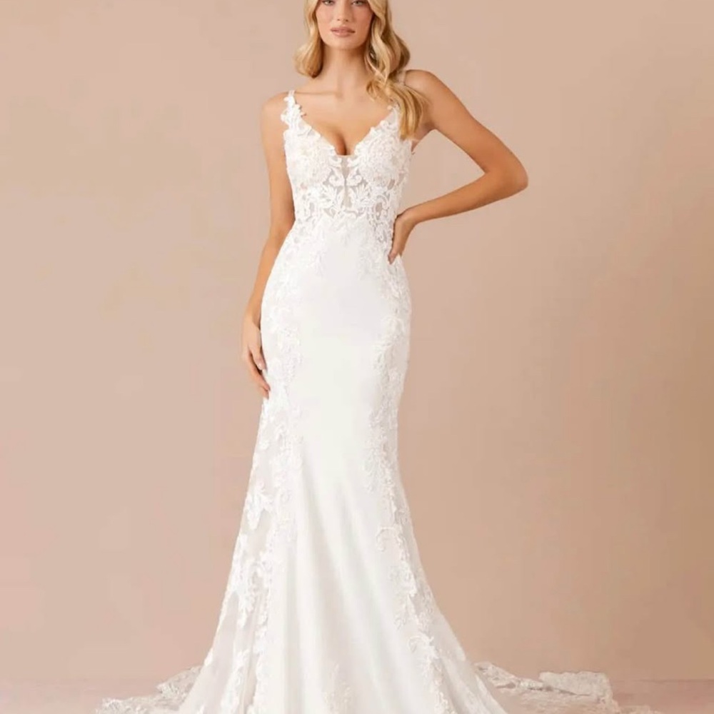 AZAZIE ESTEPHANIE Wedding Dress- Size 0